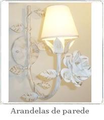 lustre de parede com rosa